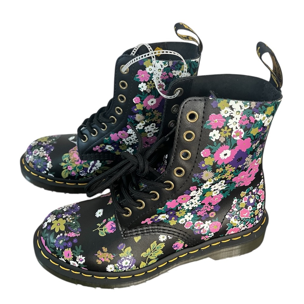 NEW Dr. Martens 1460 Vintage Floral Combat Boots Size